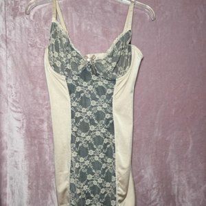 Womens Lace Beige Smooth Form ShapeWear Size XL